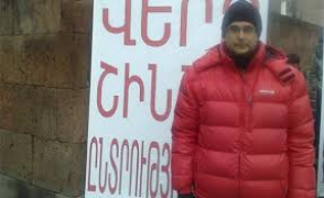 Андриас Гукасян призвал Паруйра Айрикяна обратиться в Конституционный суд